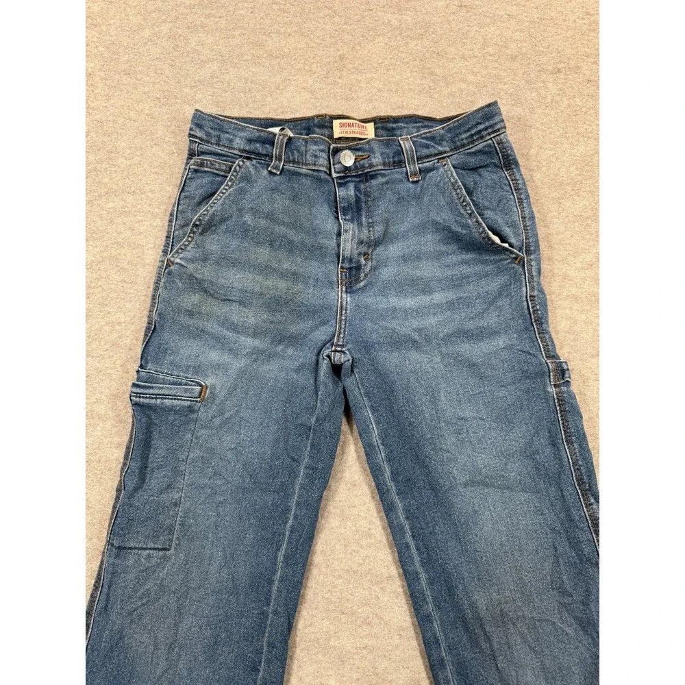 Signature by Levi Strauss & Co. signature by